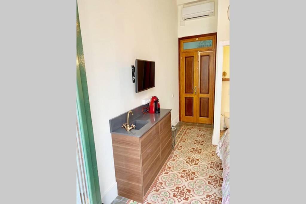 Cozy Studio With Balcony In The Best Place Appartement Sitges Buitenkant foto